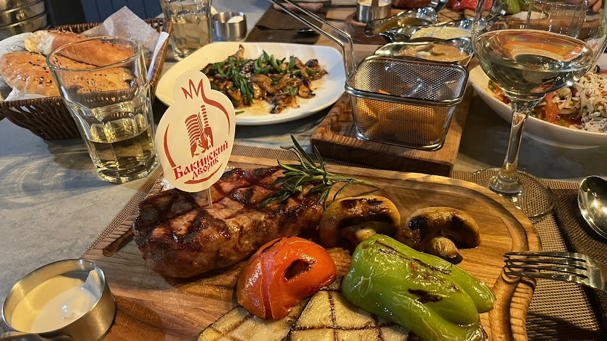 Bakinskiy Dvorik Photos 2